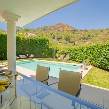 Villa Almond