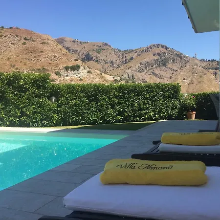 Villa Almond